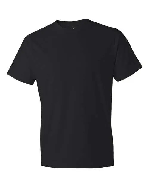 Gildan Unisex Softstyle Lightweight T-Shirt in Black