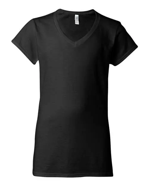 Gildan Women's Softstyle V-Neck T-Shirt in Black